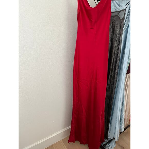 Norma Kamali Deep Drape Neck Gown in Tiger Red - Picture 10 of 11